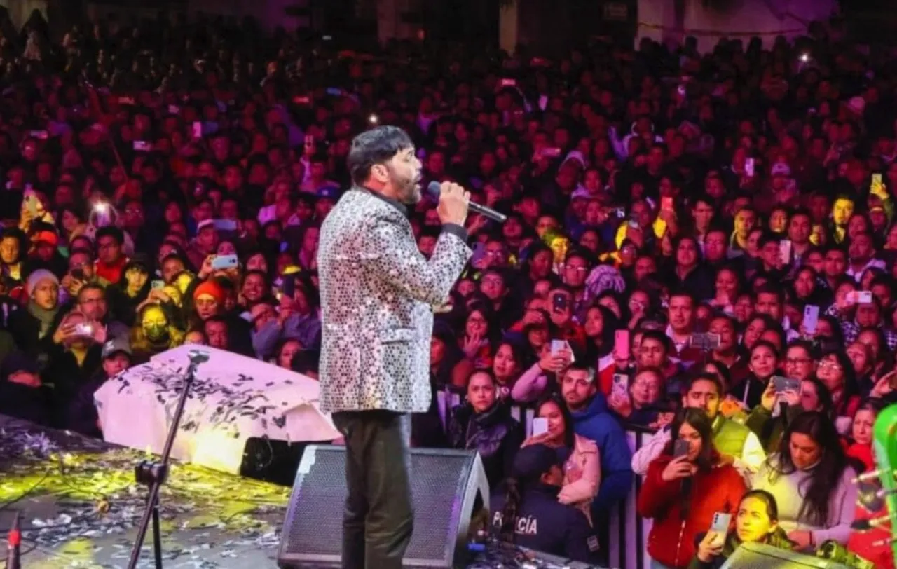 Willie González y su orquesta gallery image 2